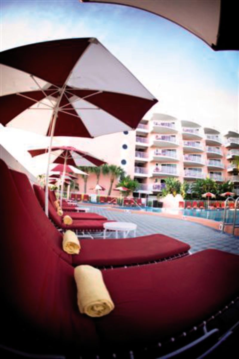 Beach House Suites By The Don Cesar St. Pete Beach Exterior photo